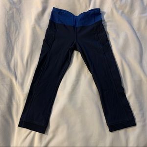 Lululemon Navy & Blue Capri Leggings - Size 2
